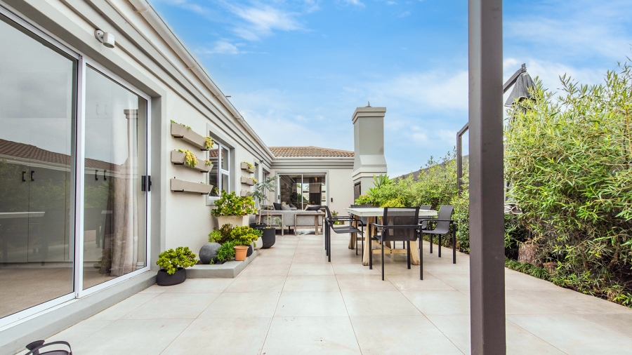 3 Bedroom Property for Sale in Parklands Western Cape